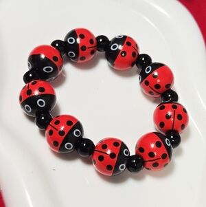 Ladybug Beaded Bracelet Y2K Lucky Charm Wooden Bead Stretch Bracelet Cute Spring